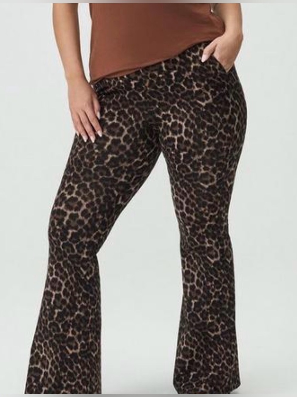 Leopard print flare legging
